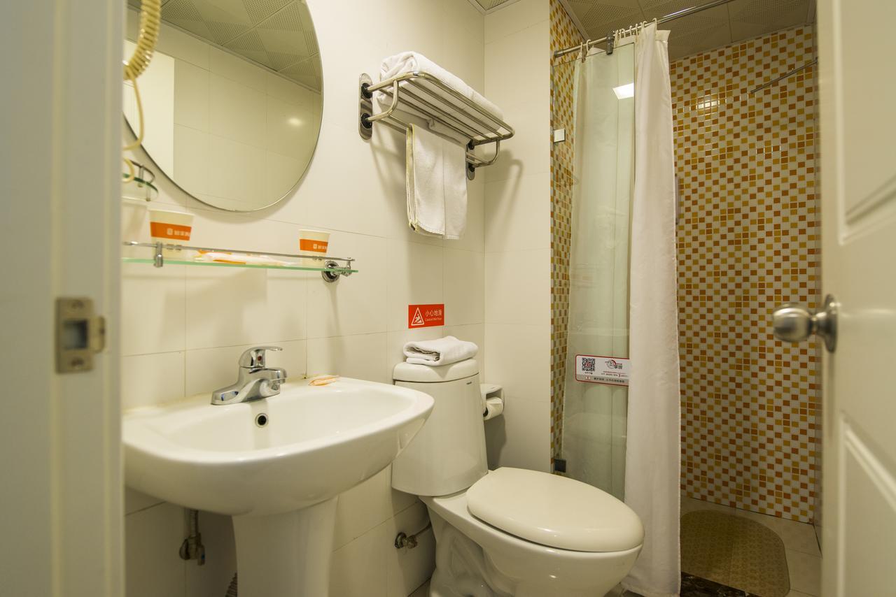 Home Inn Tianjin Weijin Road Tianjin University エクステリア 写真